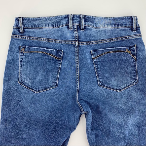 Nanette Lepore Blue Distressed Acid Wash Boyfriend Fit Cropped Jeans, 14 - Picture 6 of 16